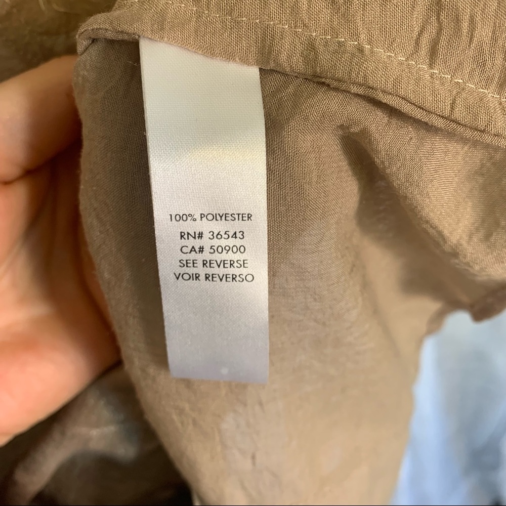 Calvin Klein Ribbed Button down in Gold - Picture 5 of 6